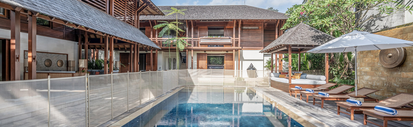 Villa Windu Sari - pool safety fence for kids